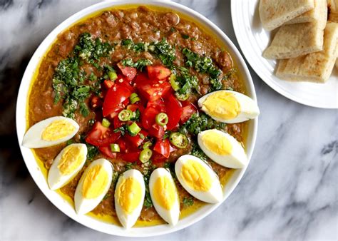  Ful Medames: Ein herzhaftes und würzig-cremiges Frühstück aus Helwan!