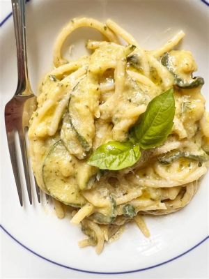  Spaghetti alla Nerano! Ein Schmelzender Gaumenschmaus der italienische Küche mit frischem Zucchini und cremigem Käse